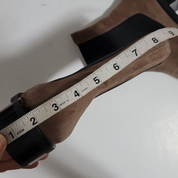 NEW Stuart Weitzman Cline Sleek Chelsea Boots Womens 9.5 Beige Suede Designer - Picture 10 of 10